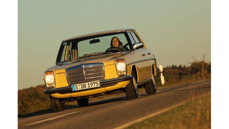 Mercedes Strichacht W114 115 Kaufberatung Grosses Fressen Fur Den Rost Auto Motor Und Sport