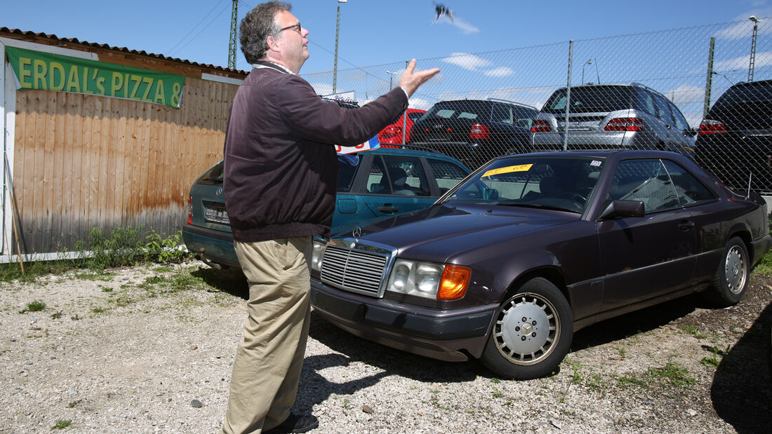 Mercedes-Benz 230 CE, C124, Händlerplatz, Alf Cremers