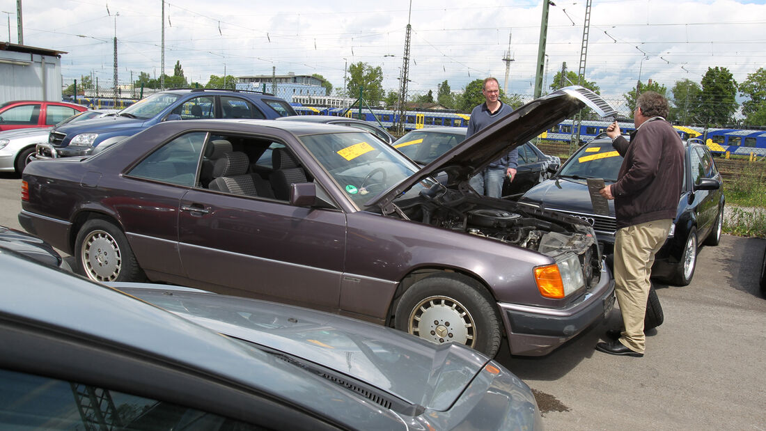 Mercedes-Benz 230 CE, C124, Motorhaube