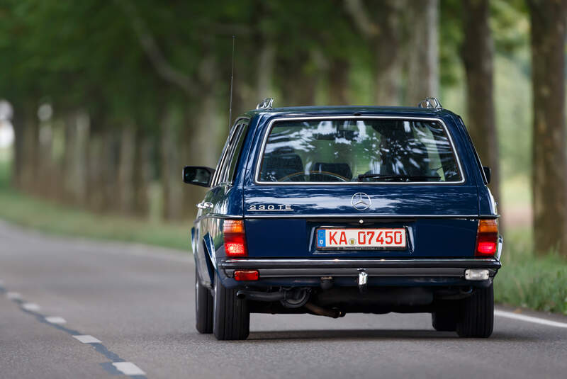 Mercedes-Benz 230 TE, Heckansicht