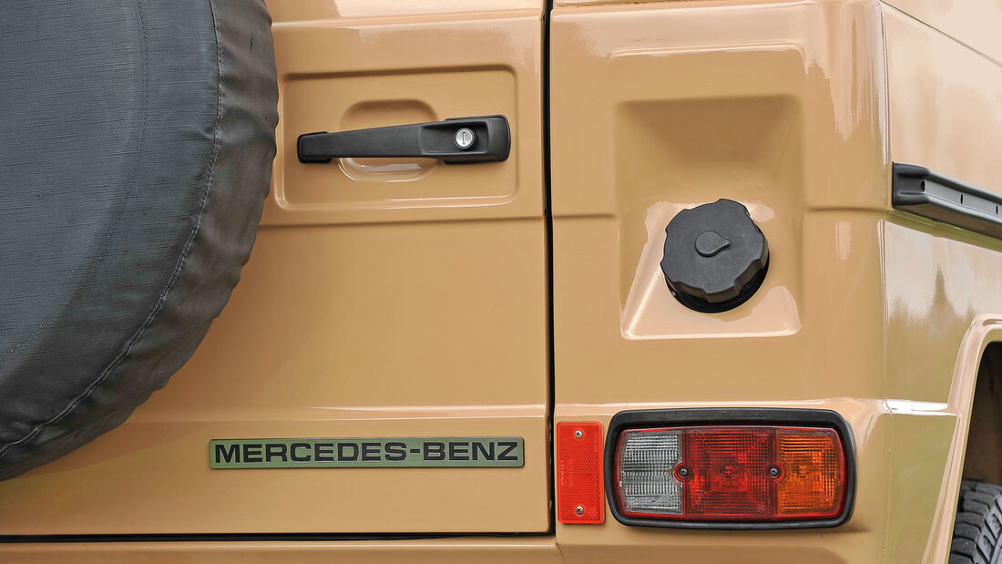 Mercedes-Benz 240 GD, Heck, Heckleuchte