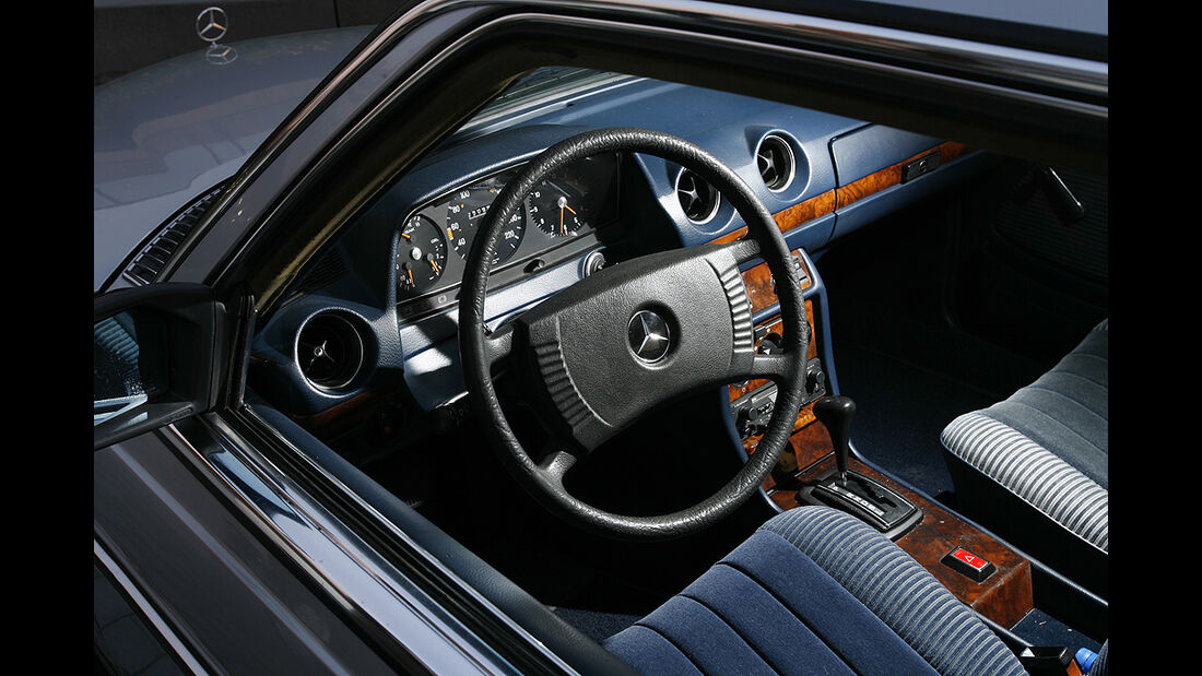 Mercedes-Benz 280 CE (C 123)