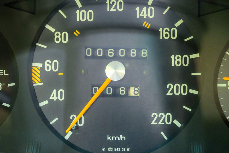 Mercedes-Benz 280 TE (1977) S123 T-Modell 870 Nickelgrün