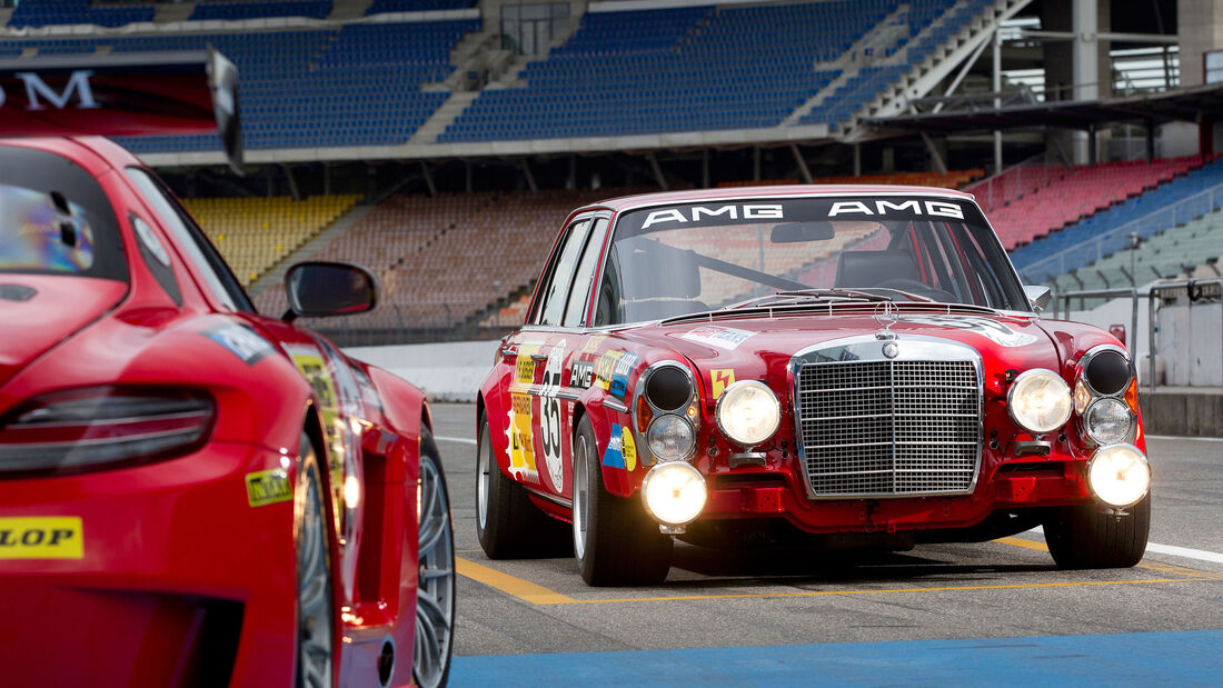 Mercedes-Benz 300 SEL AMG 6.8 - Rennwagen - Spitzname "Rote Sau"