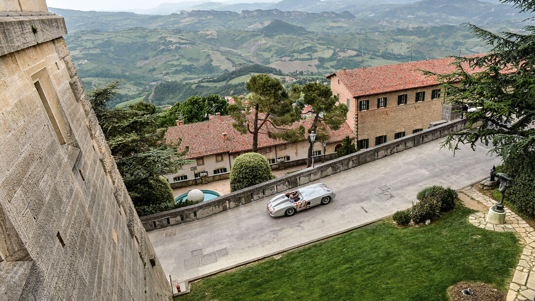 Mercedes-Benz 300 SLR bei der Mille Miglia, Stirling Moss