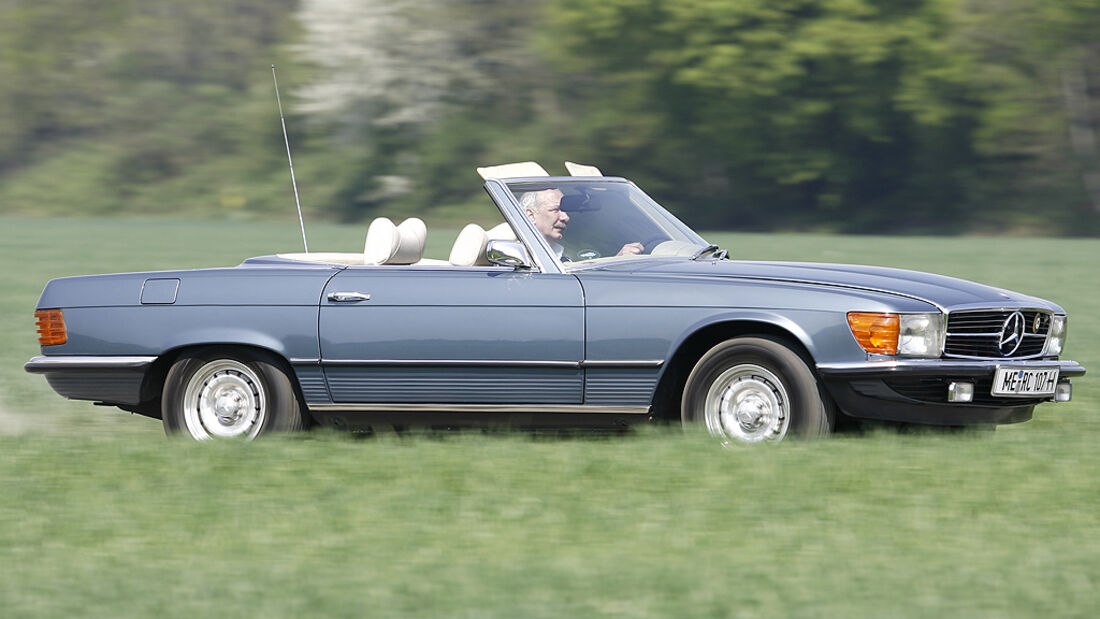 Mercedes-Benz 350 SL der Baureihe 107 - Seitenasicht