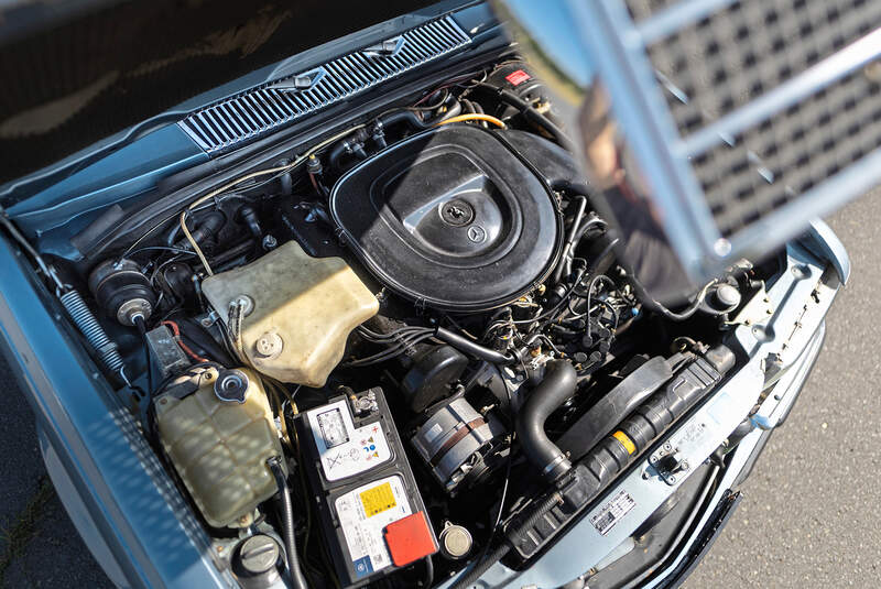 Mercedes-Benz 450 SEL 6.9, Motor