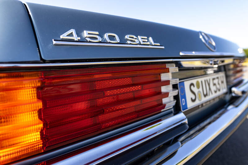 Mercedes-Benz 450 SEL 6.9