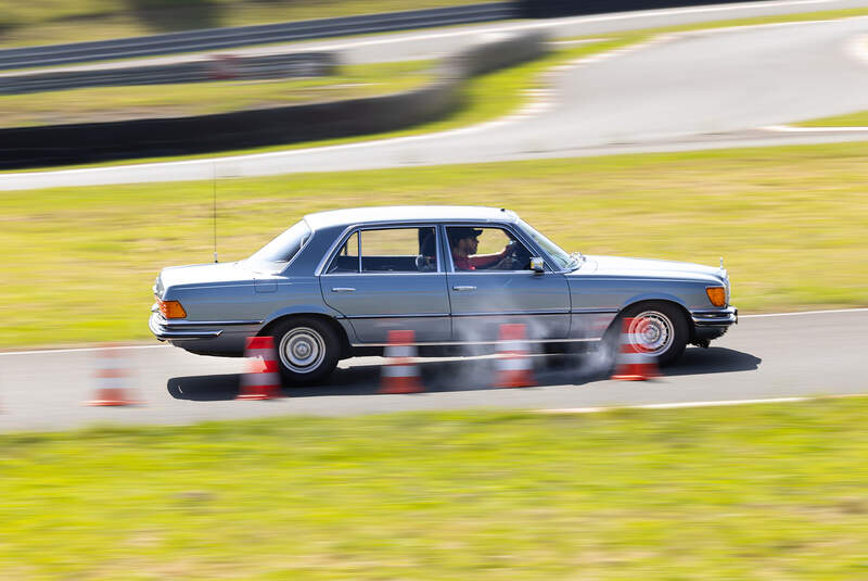 Mercedes-Benz 450 SEL 6.9