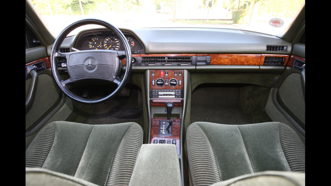 Mercedes-Benz 560 SEL, Baujahr 1986, Innenraum