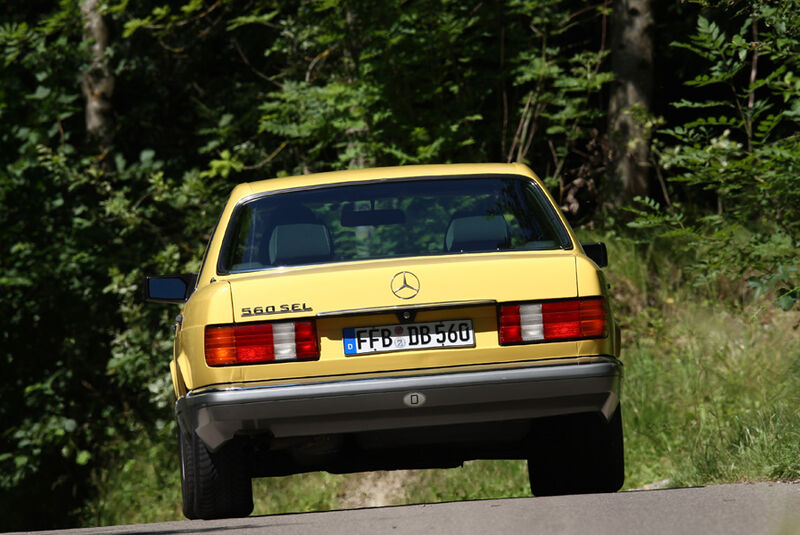 Mercedes-Benz 560 SEL, Baujahr 1986