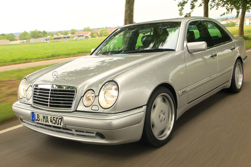 Mercedes-Benz E50 AMG (1996)