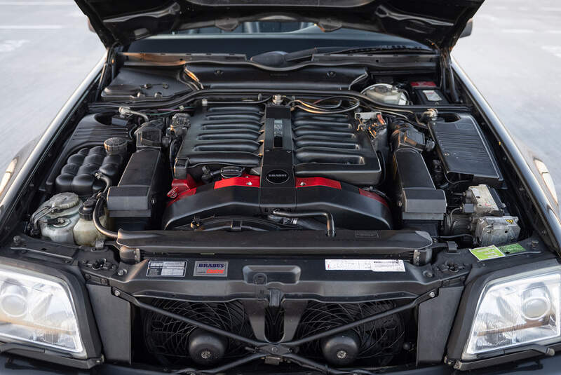 Mercedes-Benz SL R129 Brabus 7.3 S V12 (1995) 12-Zylinder-Motor M120
