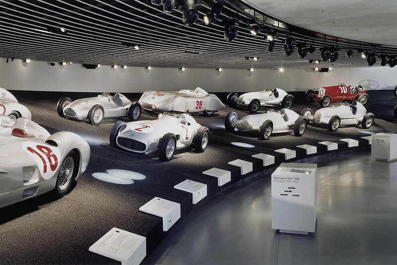 Mercedes-Benz Silberpfeile im Museum