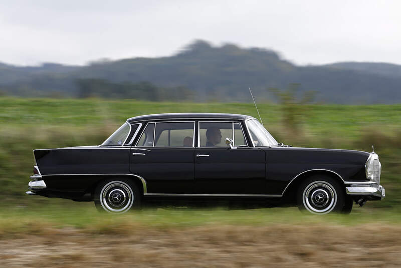 Mercedes-Benz W 111 Seite