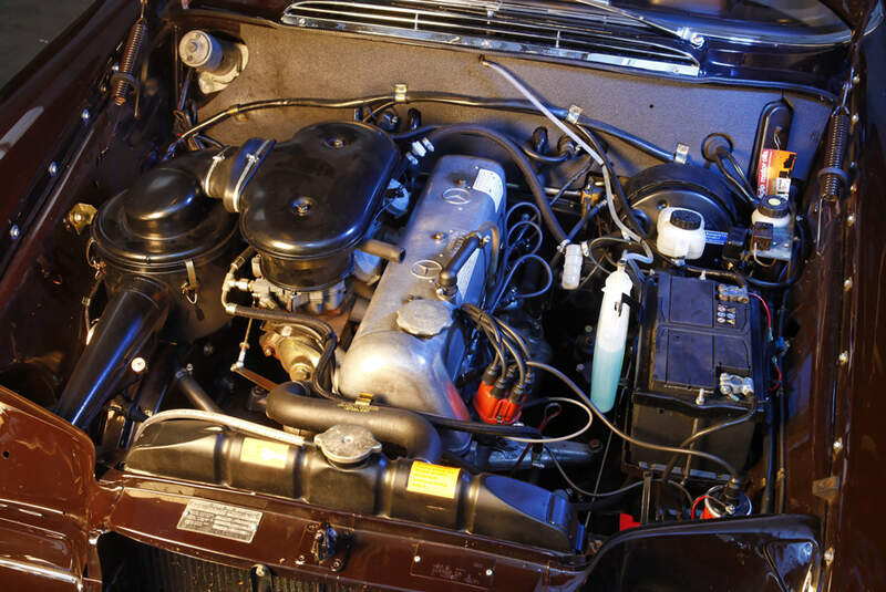 Mercedes-Benz W 111, Service-Station (35)