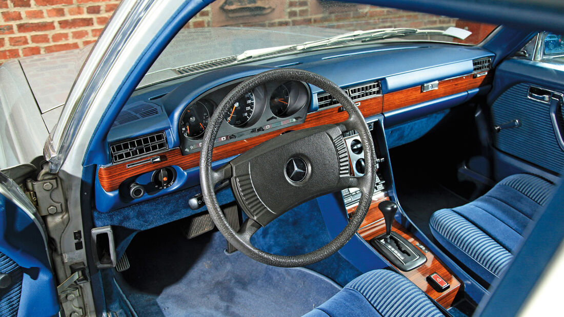 Mercedes-Benz W 116, Cockpit, Lenkrad