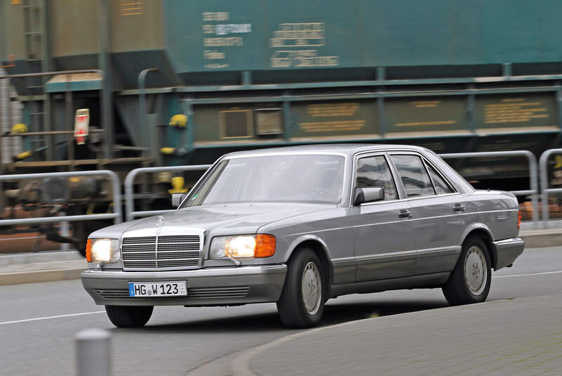 Mercedes-Benz W 126, Seitenansicht