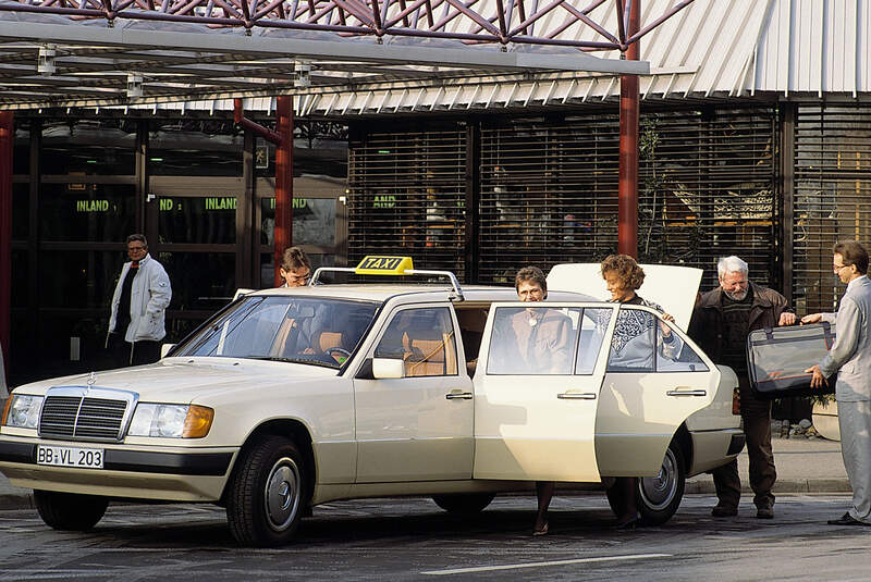 Mercedes-Benz W124 (1984 bis 1995) Taxi mit sechs Türen Langversion