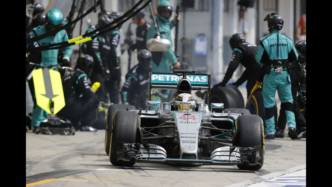 Mercedes - Boxenstopp - Formel 1 - 2015