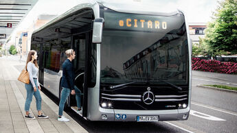 Mercedes-Bus