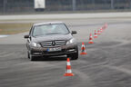 Mercedes C 180 CDI, Frontansicht, Slalom