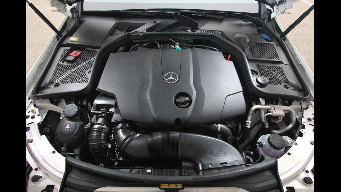 Mercedes C 250 Bluetec, Motor