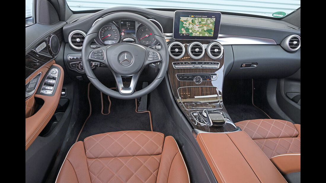 Mercedes C 250 d, Cockpit