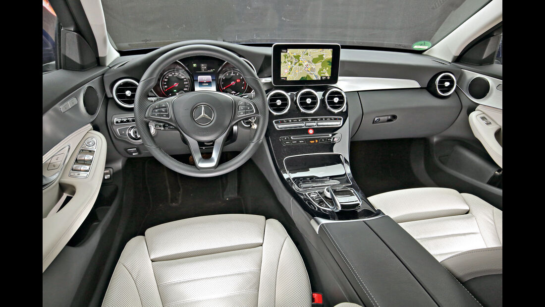 Mercedes C 350 e T-Modell, Cockpit