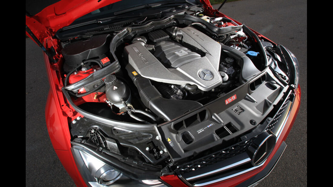 Mercedes C 63 AMG Performance Package, Motor, Motorraum