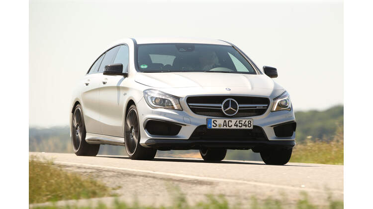 Mercedes Cla 45 Amg Shooting Brake Gegen Vw Golf Variant R Auto Motor Und Sport