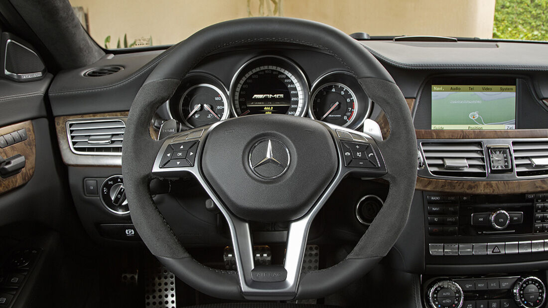 Mercedes CLS 63 AMG, Innenraum, Cockpit