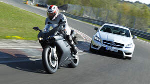 Mercedes CLS 63 AMG Performance Package, Ducati 848 EVO