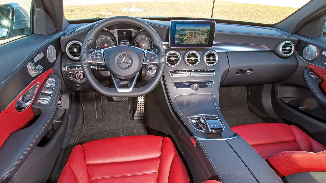 Mercedes Comand Online, Cockpit