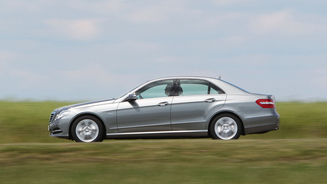 Mercedes E 200 NGT, Seitenansicht