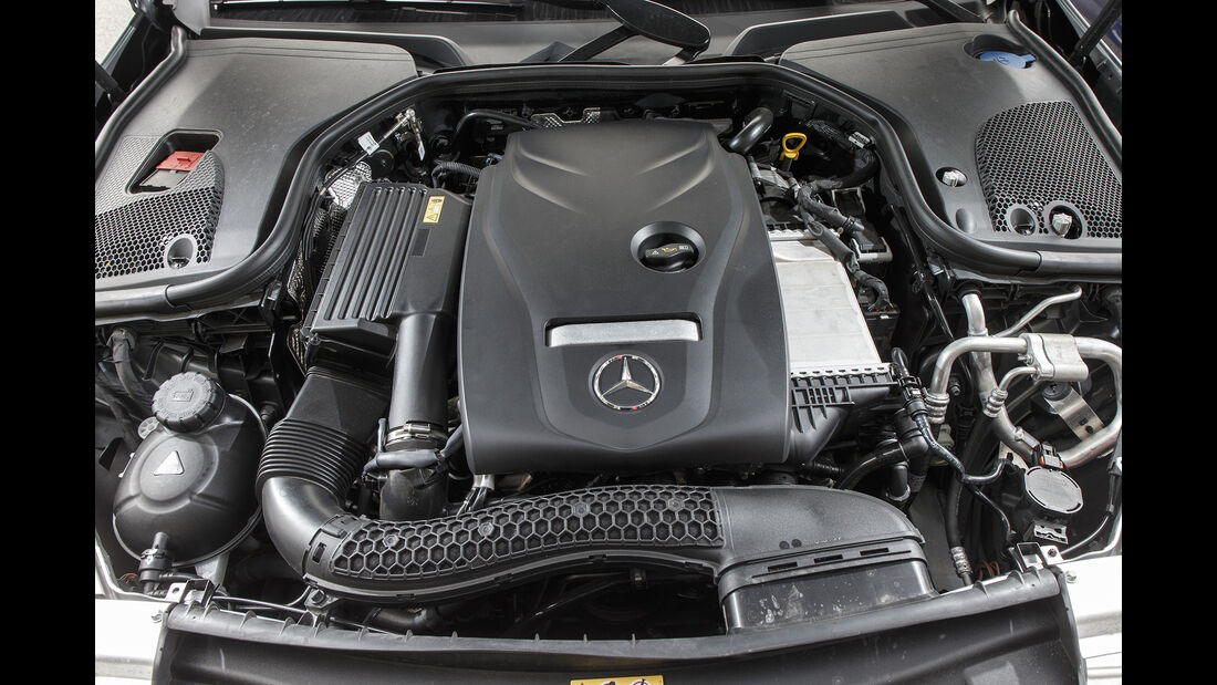 Mercedes E 300 AMG Line, Motor