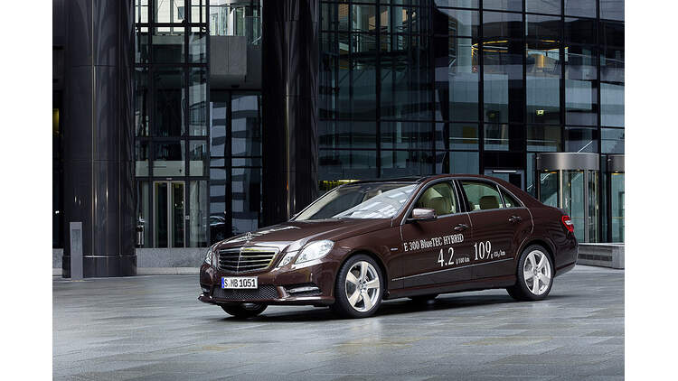 Mercedes E 300 Bluetec Hybrid Preise Fur Den Ersten Diesel Hybrid Auto Motor Und Sport