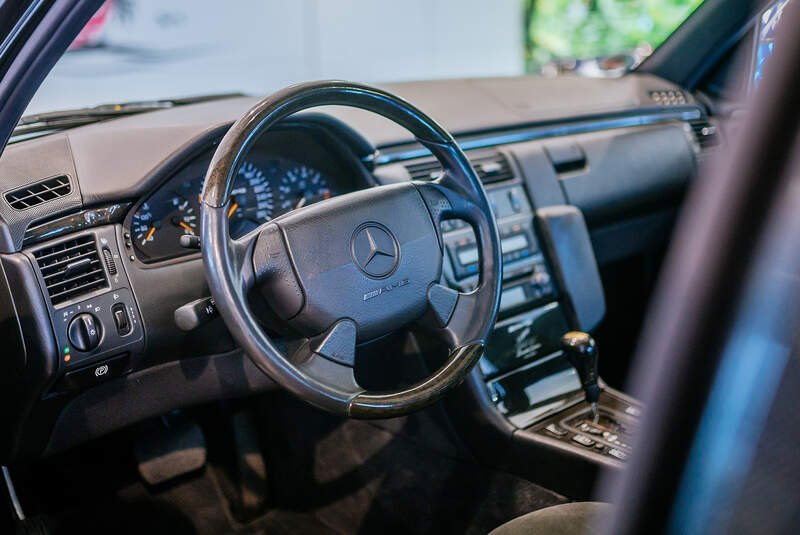 Mercedes E 60 AMG