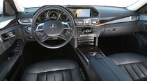 Mercedes E-Klasse, Cockpit