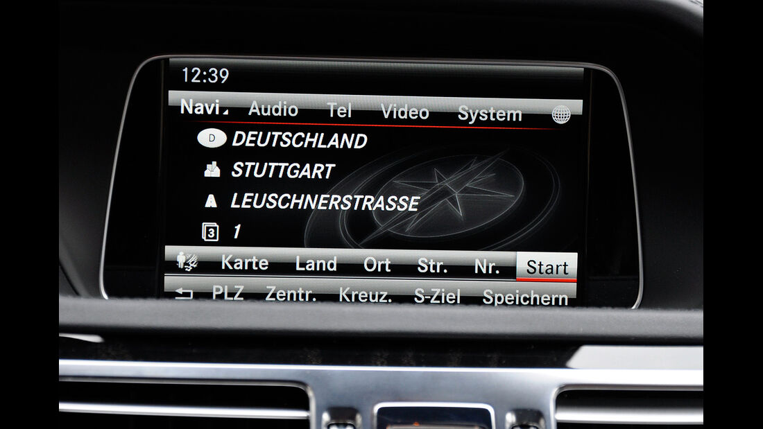 Mercedes E-Klasse, Infotainment, Display