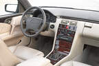 Mercedes E-Klasse (W210), Cockpit