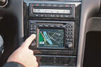 Mercedes E-Klasse (W210), Mittelkonsole, Infotainment