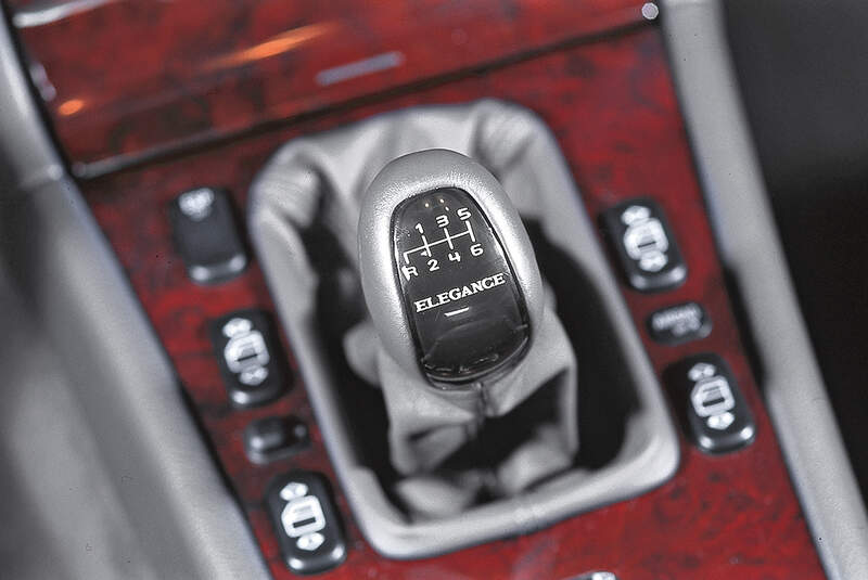 Mercedes E-Klasse (W210), Schalthebel