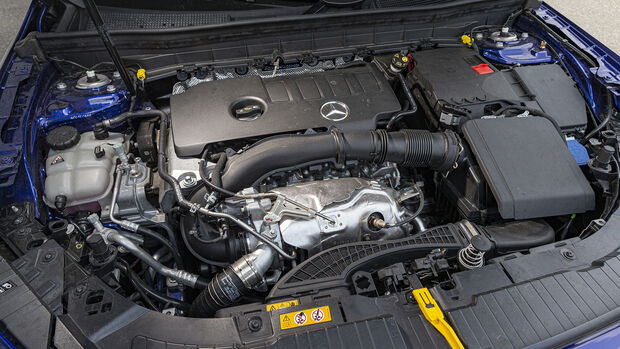 Mercedes GLB 250 4matic Progressive, Interieur