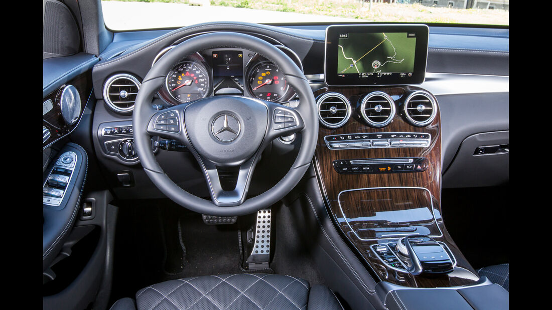 Mercedes GLC Coupé, Cockpit