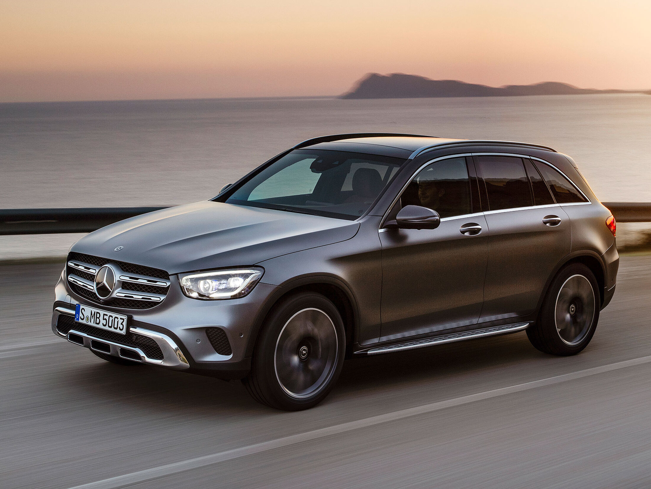 https://imgr1.auto-motor-und-sport.de/Mercedes-GLC-Facelift-2019-Sperrfrist-28-2--jsonLd4x3-691847d7-1430903.jpg