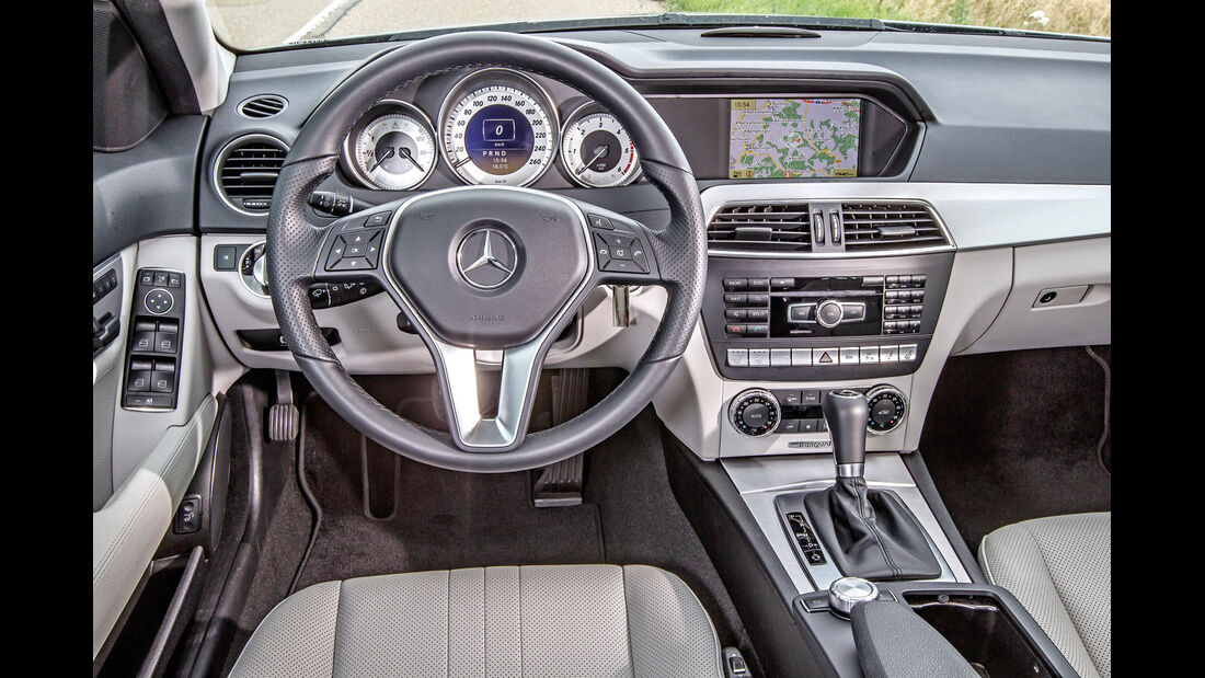 Mercedes GLK 220 CDI, Cockpit