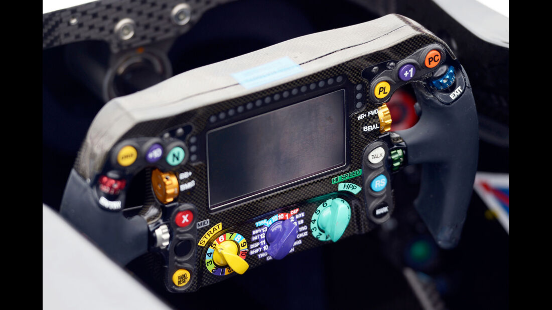 Mercedes Lenkrad 2014 - Lewis Hamilton