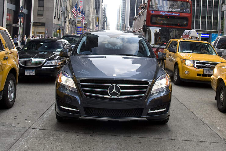 Mercedes R 350 Cdi Im Fahrbericht Runderneuerter Mercedes Edeltransporter Technische Daten Auto Motor Und Sport