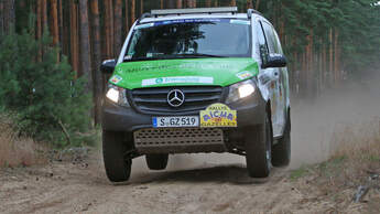 Mercedes Rallye-Vito Aicha des Gazelles im Fahrbericht